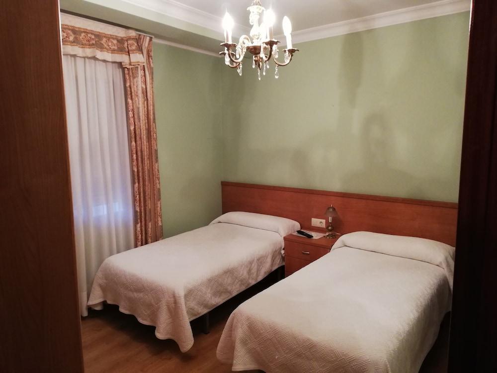 Hostal Restaurante La Cepa Cariño Dış mekan fotoğraf